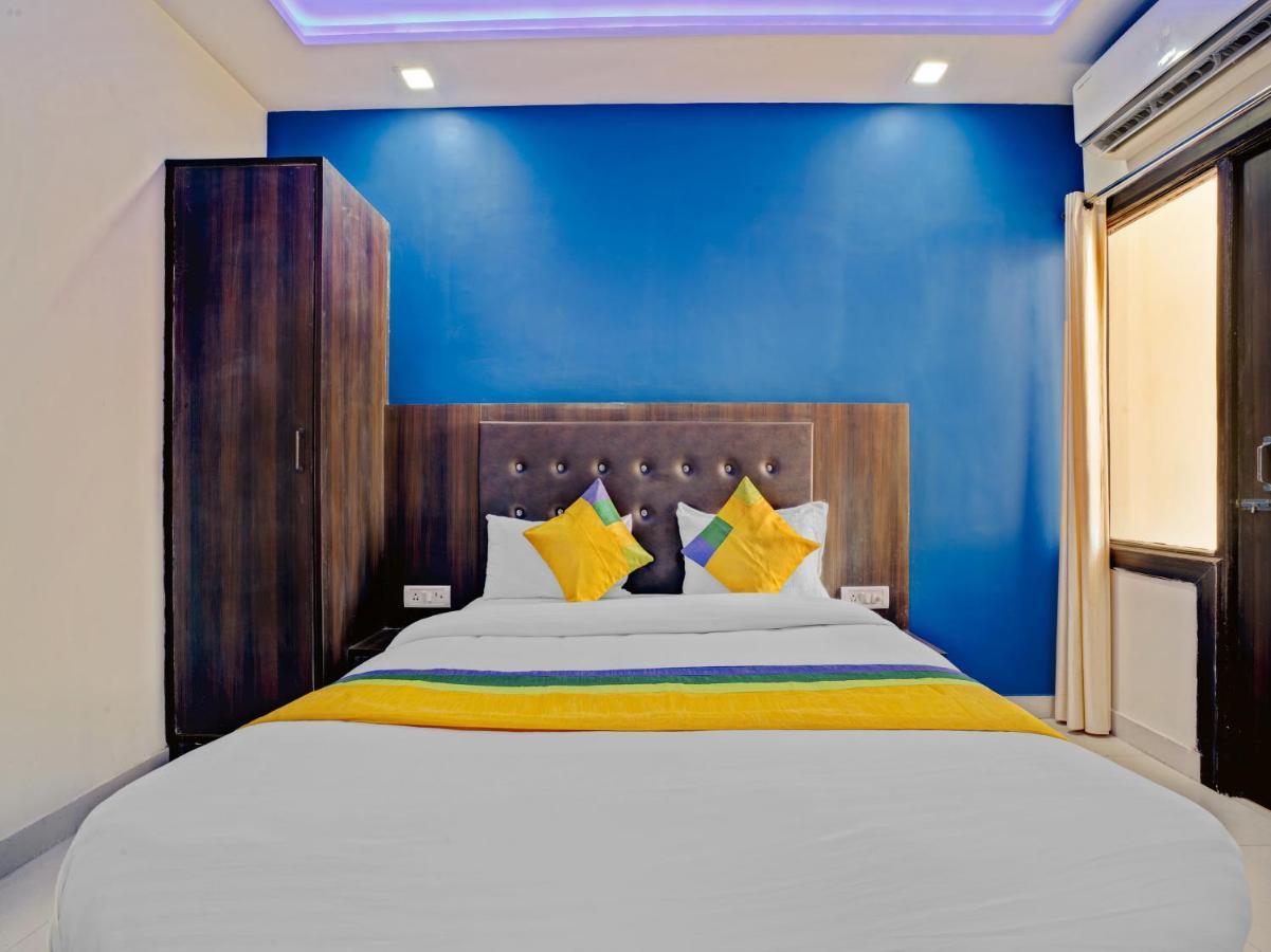 Hotel The Orient Tree, Agra Агра Екстериор снимка